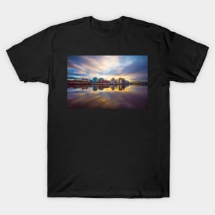 As the Sun goes down T-Shirt